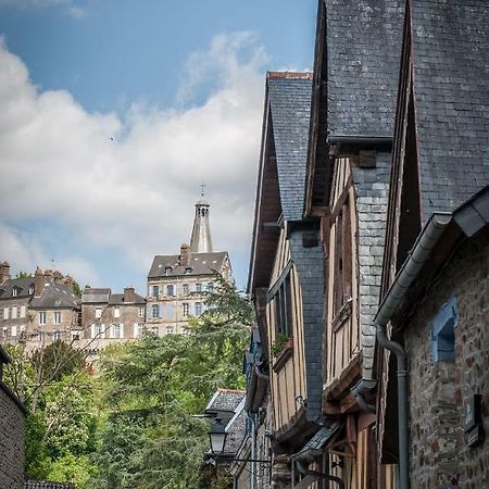 Hotel Particulier Le Mercier De Montigny -Une Nuit Sur Les Remparts- Fougères Eksteriør billede