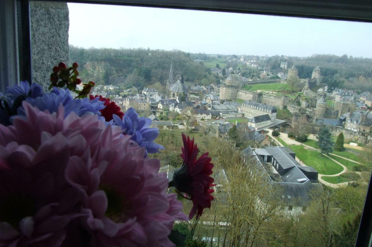 Hotel Particulier Le Mercier De Montigny -Une Nuit Sur Les Remparts- Fougères Eksteriør billede