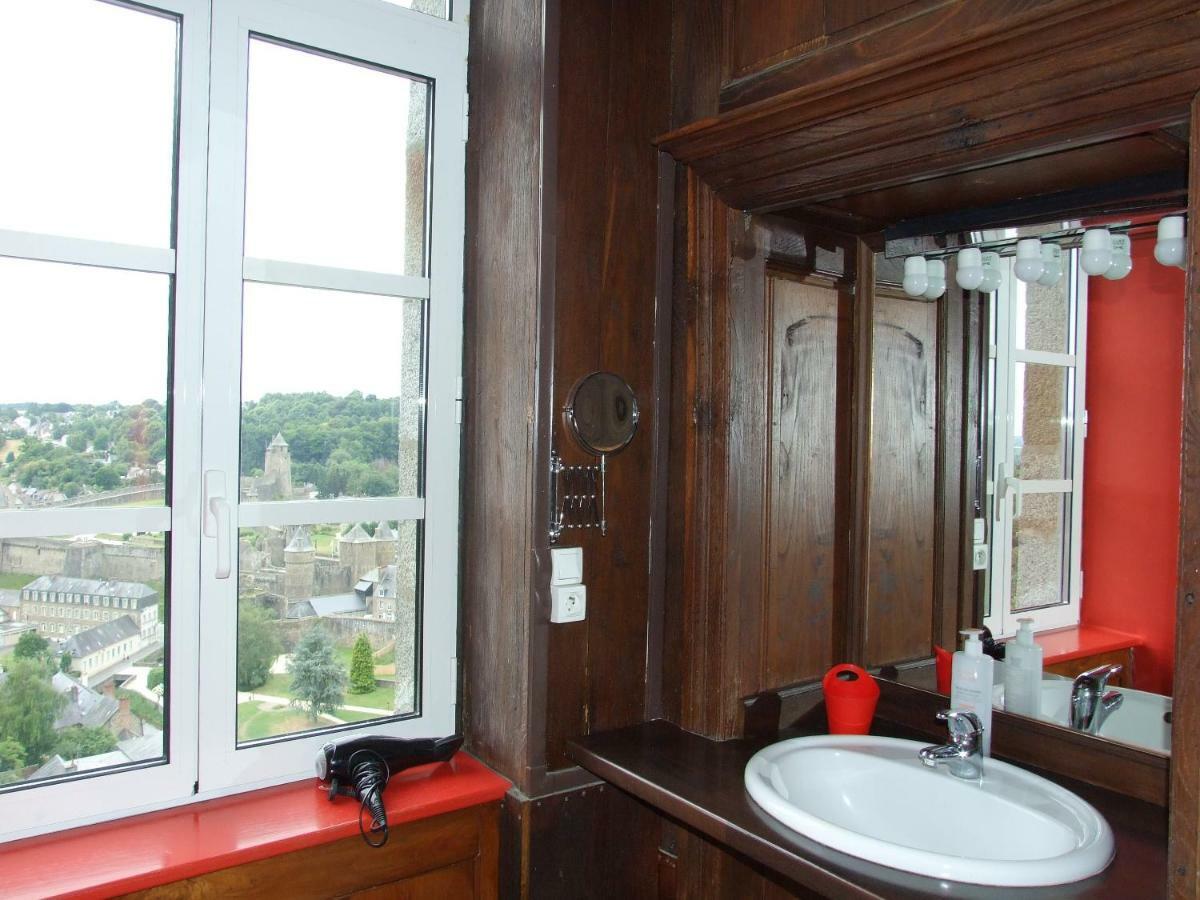 Hotel Particulier Le Mercier De Montigny -Une Nuit Sur Les Remparts- Fougères Eksteriør billede