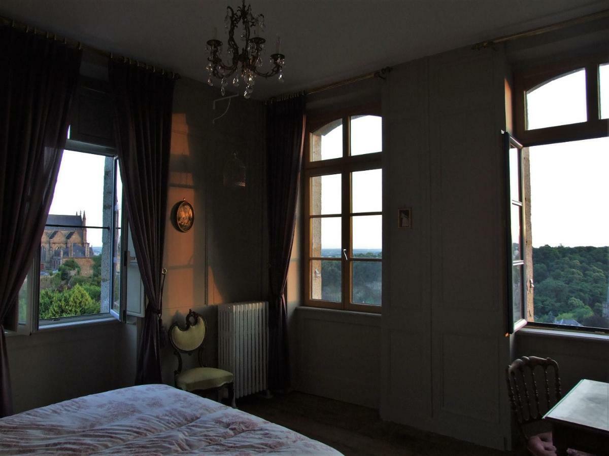 Hotel Particulier Le Mercier De Montigny -Une Nuit Sur Les Remparts- Fougères Eksteriør billede